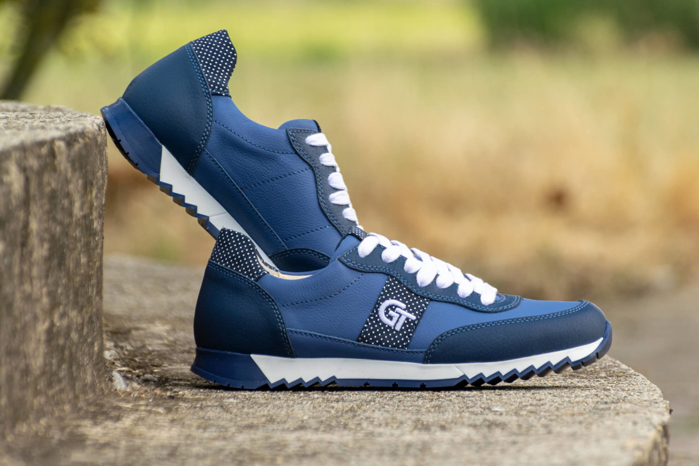 G&T Aktív Kék - Fehér pettyes női bőr sportcipő - Limitált